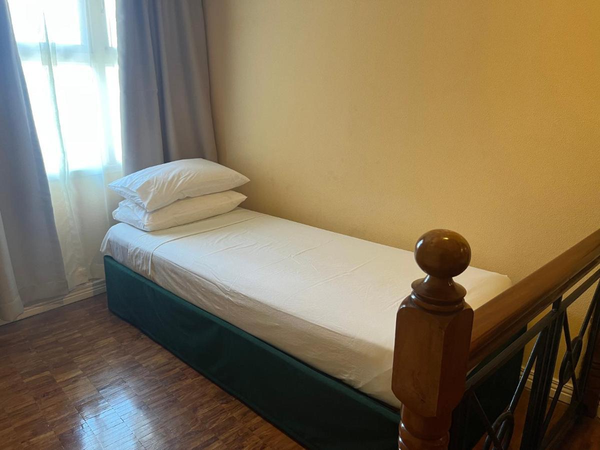 โคโค่ กรันเด โฮเต็ล Hotel Dumaguete City ภายนอก รูปภาพ