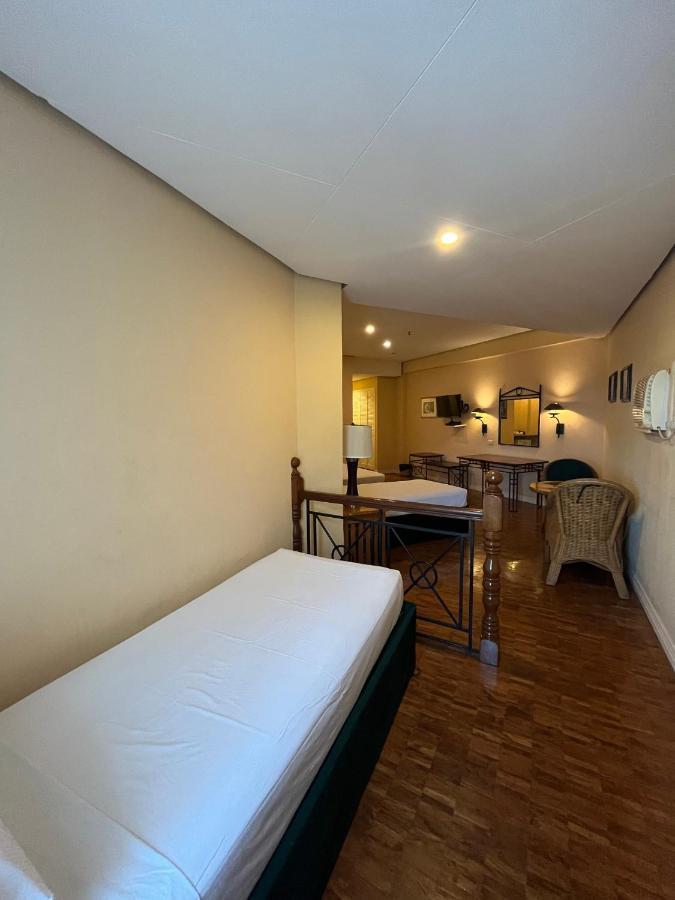 โคโค่ กรันเด โฮเต็ล Hotel Dumaguete City ภายนอก รูปภาพ