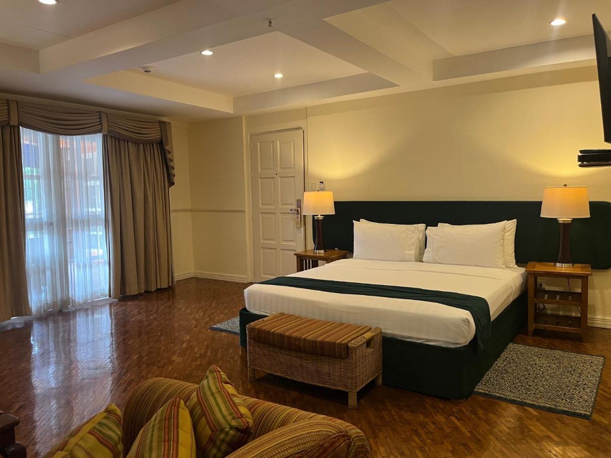 โคโค่ กรันเด โฮเต็ล Hotel Dumaguete City ภายนอก รูปภาพ