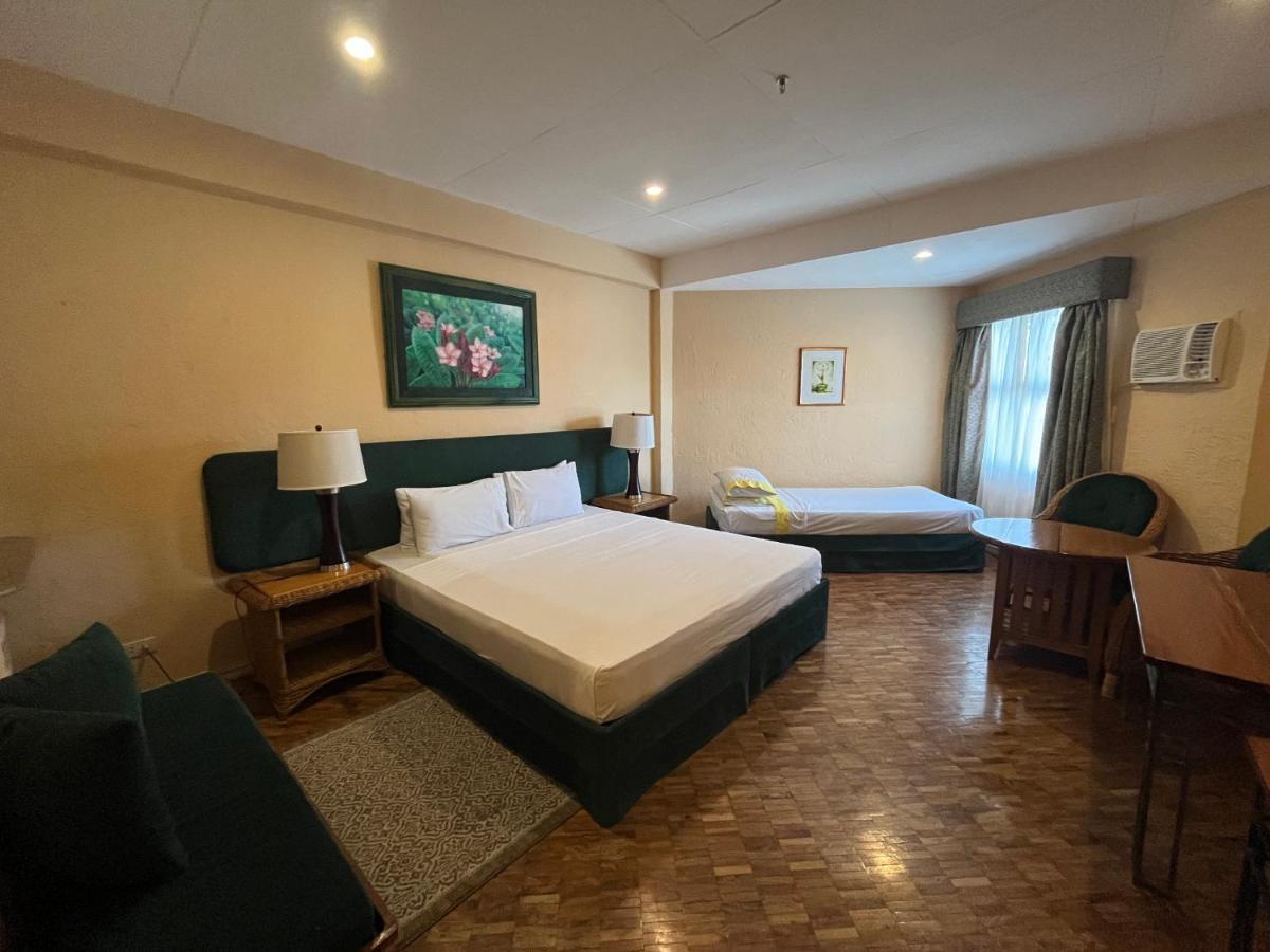 โคโค่ กรันเด โฮเต็ล Hotel Dumaguete City ภายนอก รูปภาพ