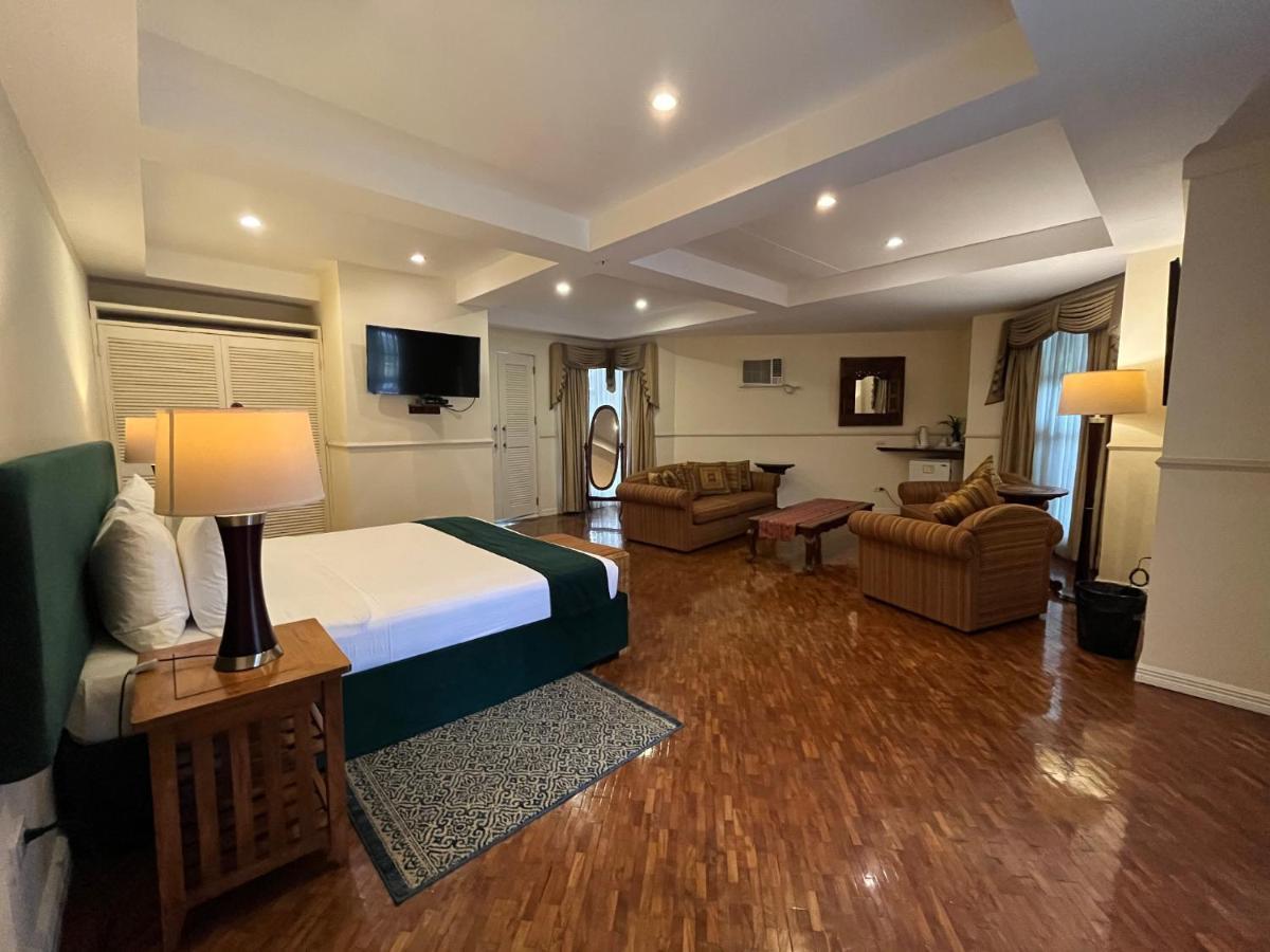 โคโค่ กรันเด โฮเต็ล Hotel Dumaguete City ภายนอก รูปภาพ